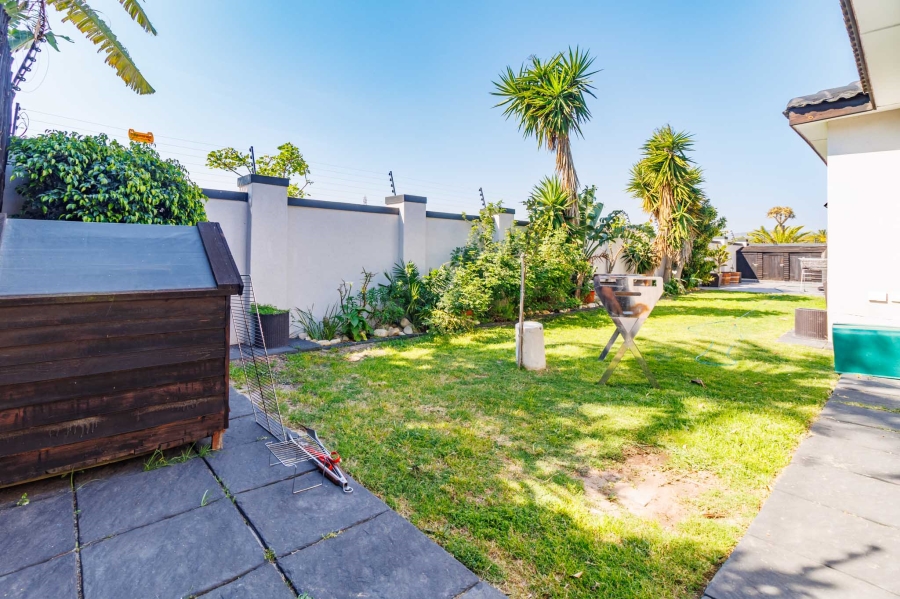 4 Bedroom Property for Sale in Flamingo Vlei Western Cape